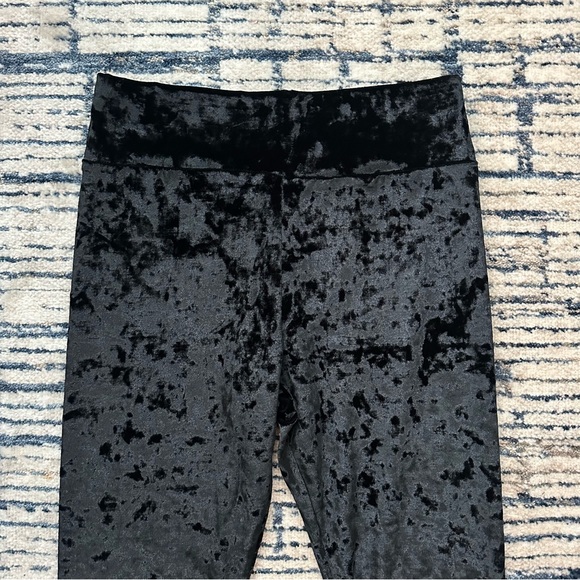 Killstar Midnight Black Velvet Leggings Size M - Picture 2 of 4